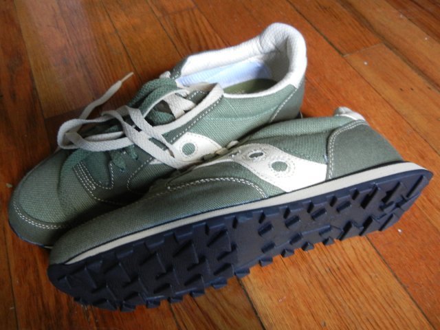 saucony low pro green